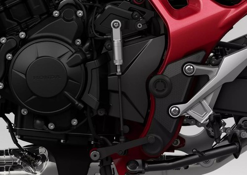 Honda hornet cb750 2023 - hornet,